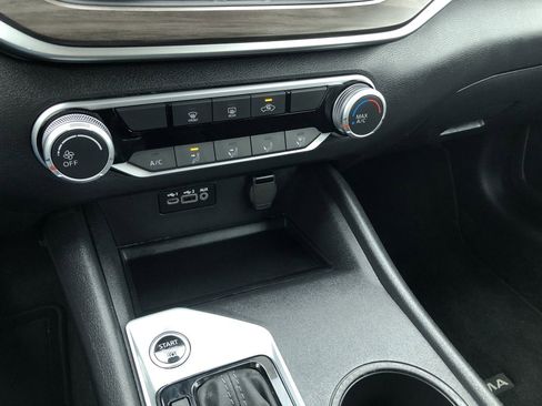 Used 2025 Nissan Altima 2.5 SV image 20