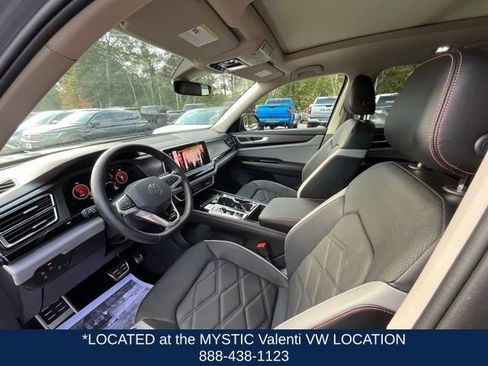 Certified 2024 Volkswagen Atlas Peak Edition SE image 31