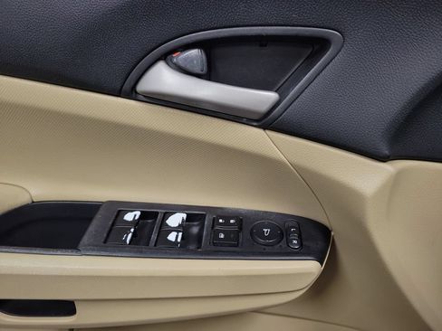 Used 2011 Honda Accord LX image 22