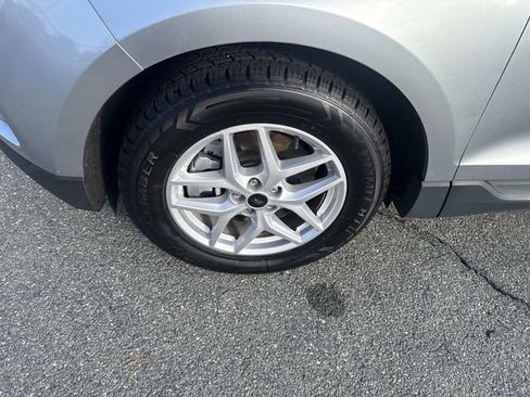 Certified 2023 Ford Edge SEL image 13