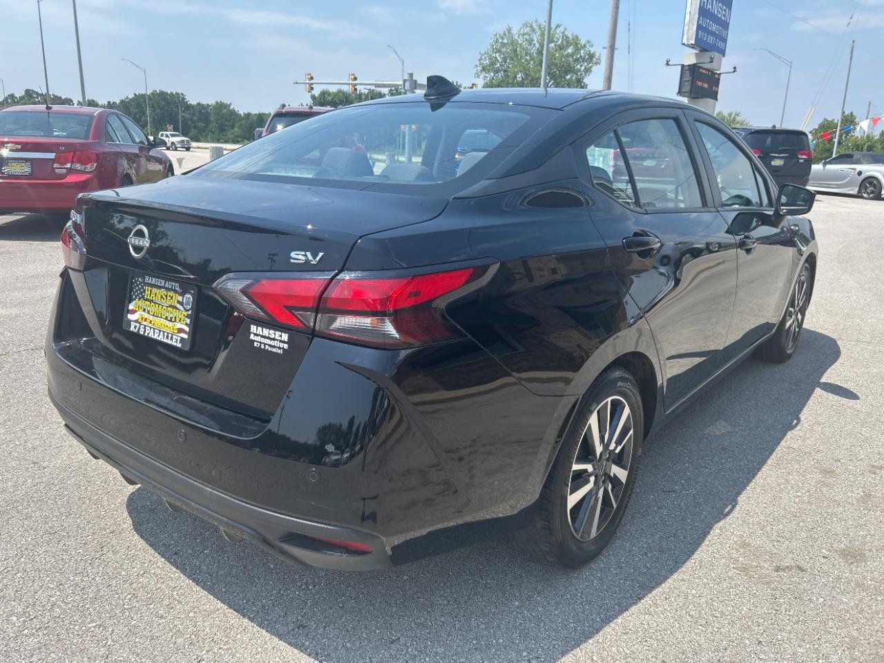 Used 2023 Nissan Versa SV FWD image 5