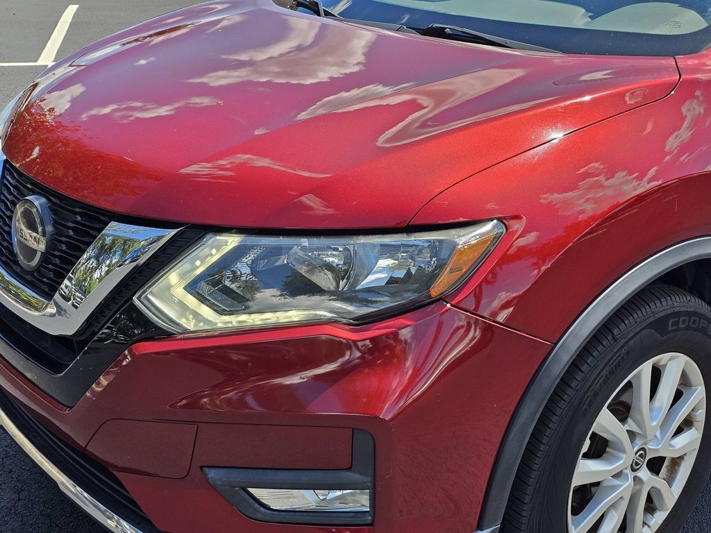 Used 2019 Nissan Rogue SV FWD image 6