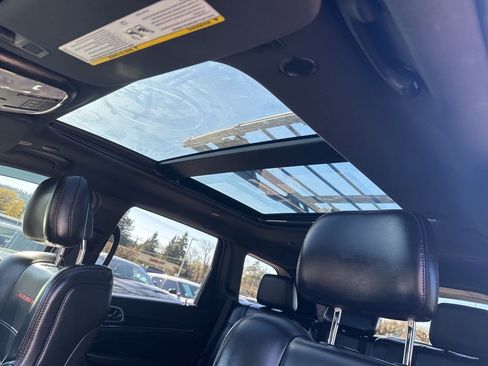 Used 2018 Jeep Grand Cherokee Trailhawk w/ Trailhawk Luxury Group image 14