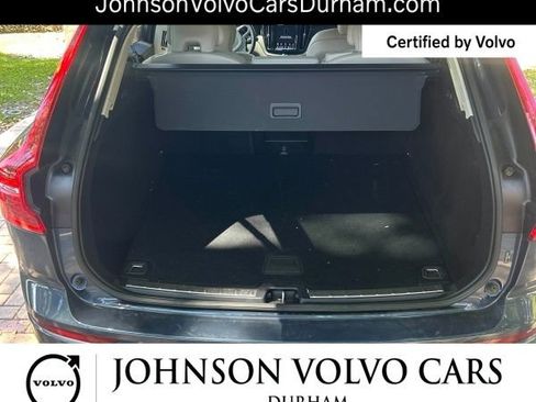 Used 2023 Volvo XC60 B5 Plus w/ Climate Package AWD/4WD image 12