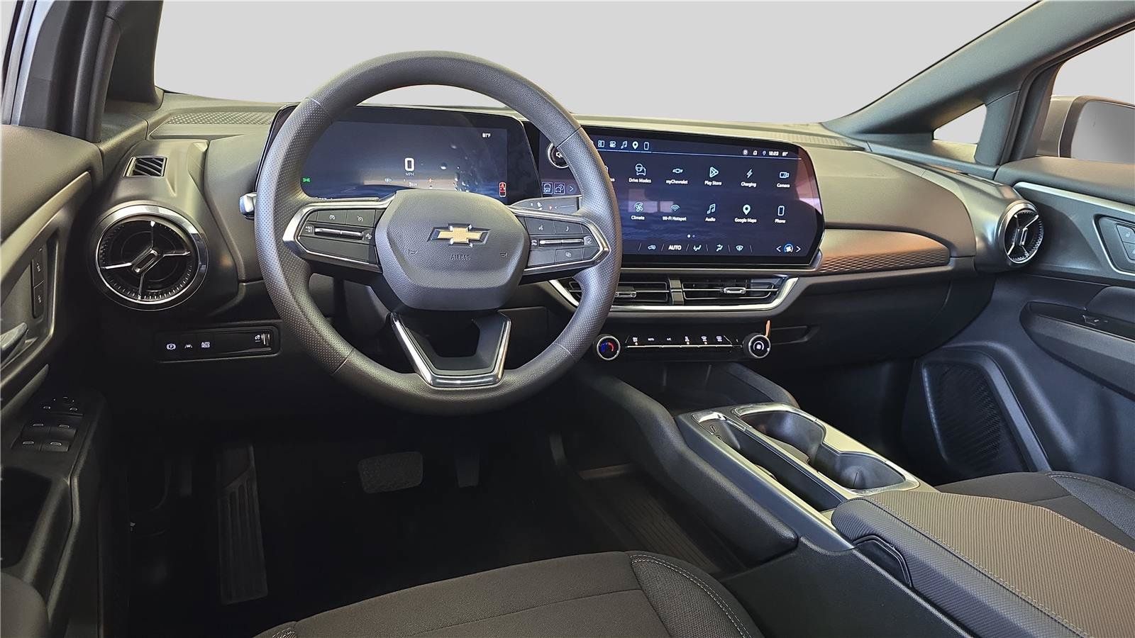 Used 2026 Chevrolet Equinox EV LT FWD image 20