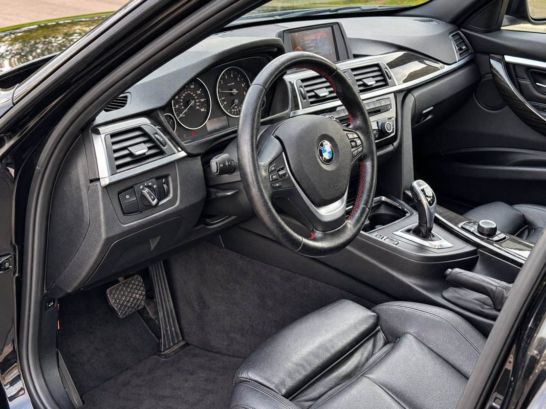Used 2016 BMW 328i xDrive Sedan AWD/4WD image 4