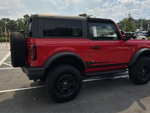 Used 2022 Ford Bronco Wildtrak image 5