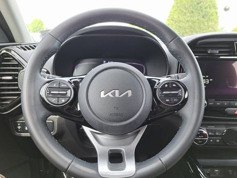 Used 2024 Kia Soul EX FWD image 9
