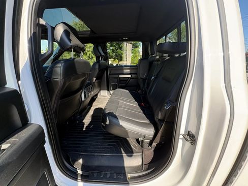 Used 2019 Ford F150 Lariat w/ Equipment Group 502A Luxury AWD/4WD image 17