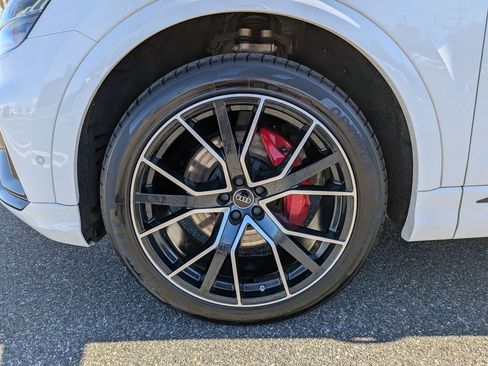 Certified 2023 Audi Q8 Premium Plus image 30