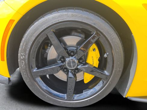 Used 2014 Chevrolet Corvette Stingray Coupe w/ 2LT Preferred Equipment Group RWD image 17
