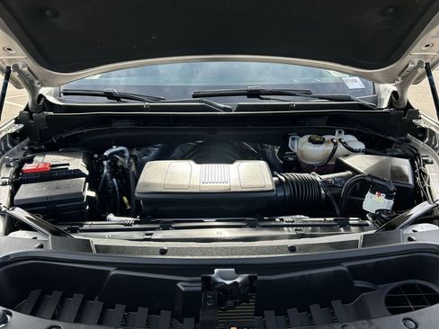 Used 2023 GMC Yukon XL SLT w/ SLT Luxury Package image 30