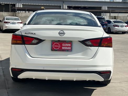 Used 2024 Nissan Altima 2.5 S image 8