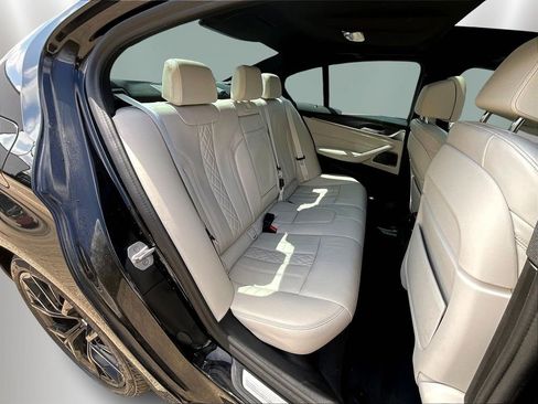 Used 2022 BMW 540i xDrive w/ M Sport Package AWD/4WD image 25