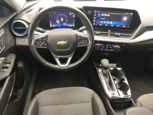 Used 2024 Chevrolet Trax LT w/ Driver Confidence Package FWD image 22