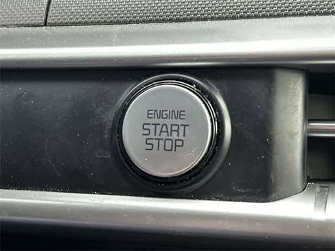 Used 2022 Kia K5 LXS image 9