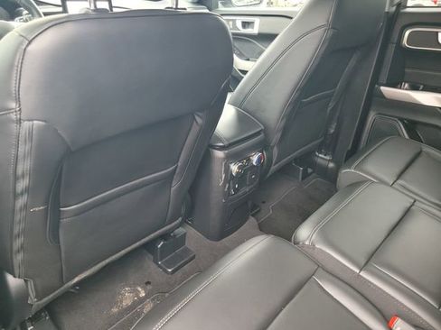 Certified 2022 Ford Explorer XLT w/ Equipment Group 202A image 12