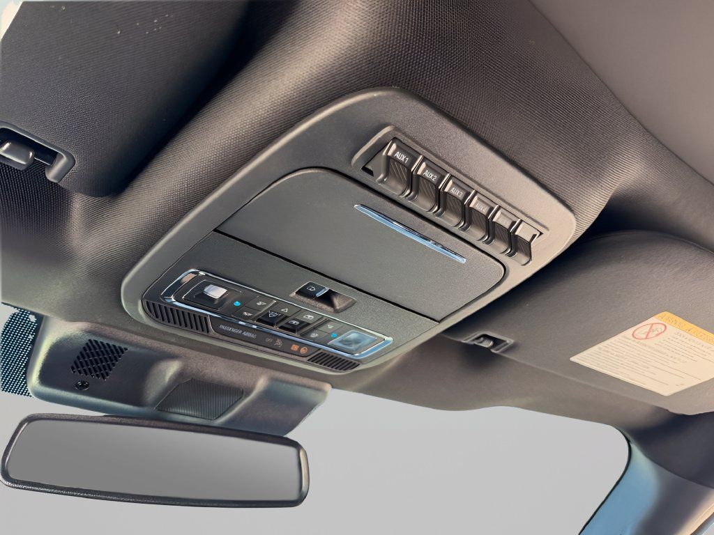 Used 2025 Ford F250 Platinum AWD/4WD image 17