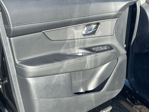 New 2025 Nissan Murano SV image 19