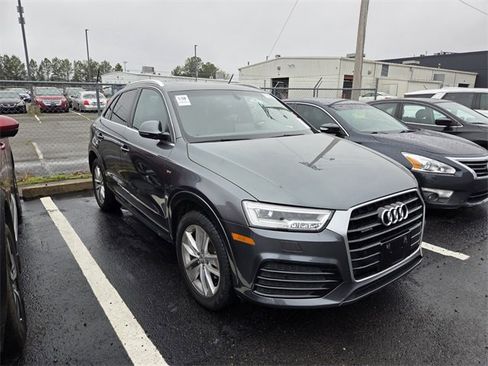 Used 2018 Audi Q3 2.0T Premium Plus w/ Premium Plus Package image 3