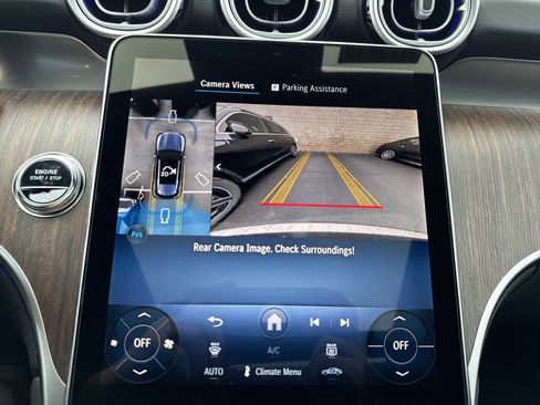 Used 2026 Mercedes-Benz GLC 300 4MATIC image 24