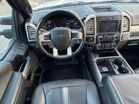 Used 2019 Ford F450 Platinum image 19