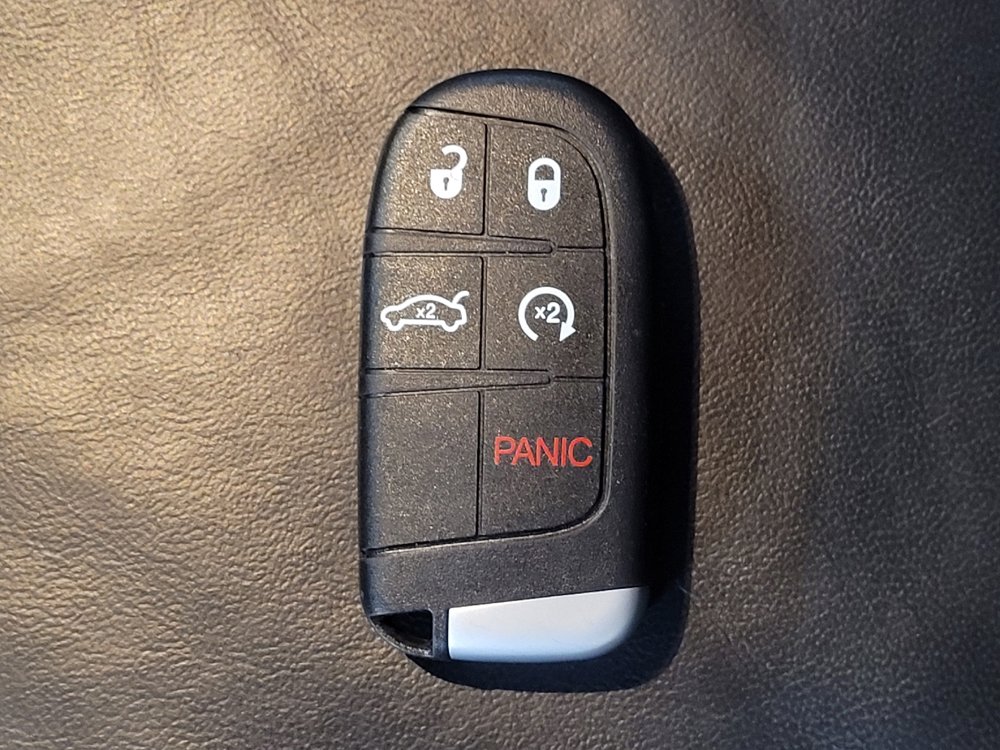 Used 2019 Chrysler 300 Touring w/ Quick Order Package 2EF RWD image 32