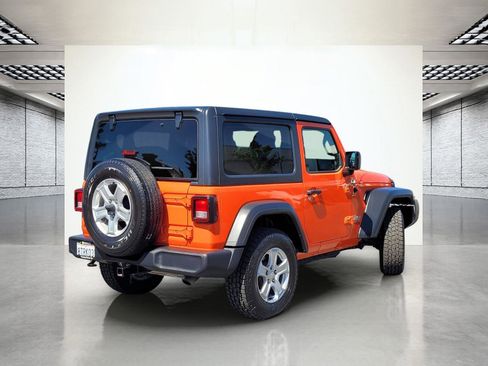 Used 2018 Jeep Wrangler Sport AWD/4WD image 7