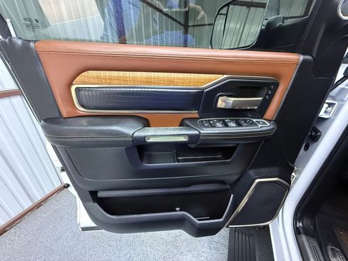 Used 2019 RAM 3500 Limited AWD/4WD image 8