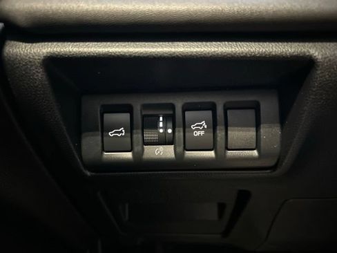 Used 2023 Subaru Outback Limited AWD/4WD image 14