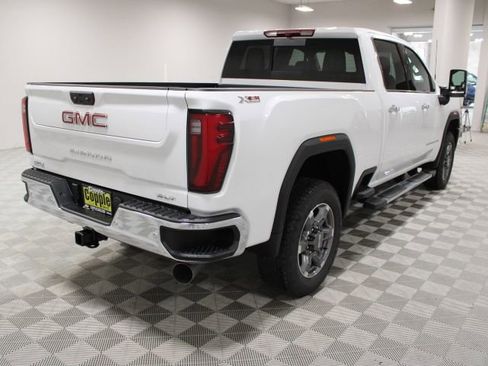 New 2025 GMC Sierra 2500 SLT w/ SLT Premium Package image 8