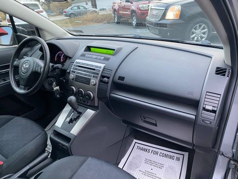 Used 2010 MAZDA MAZDA5 Sport FWD image 26