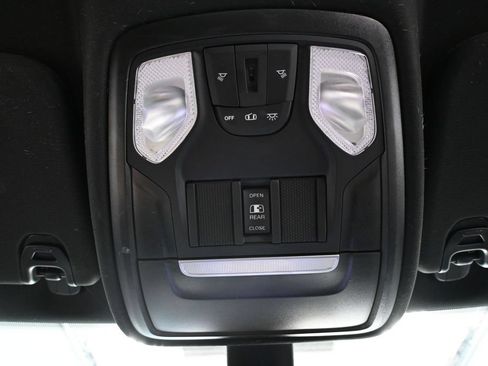 Used 2022 RAM 1500 Big Horn AWD/4WD image 40