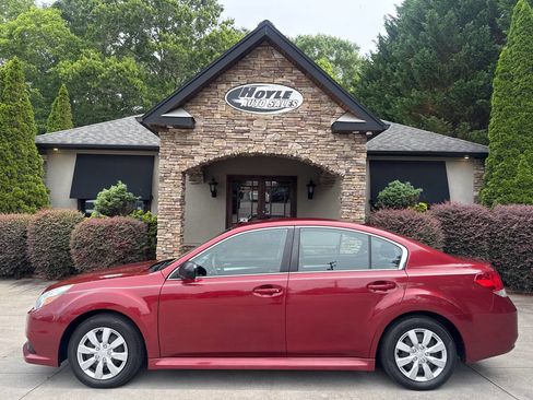 Used 2013 Subaru Legacy 2.5i image 1