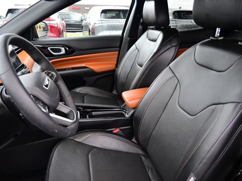 Used 2024 Jeep Compass Limited w/ Elite Group image 25