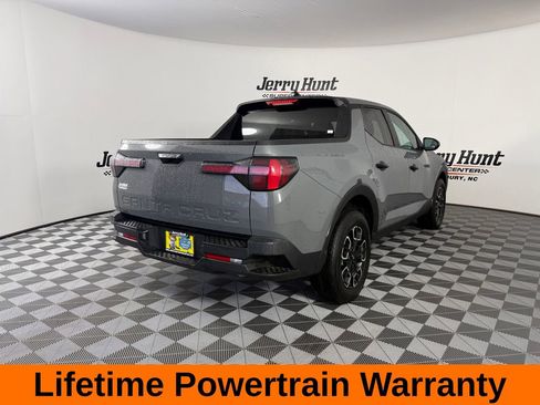 Used 2024 Hyundai Santa Cruz SEL image 7