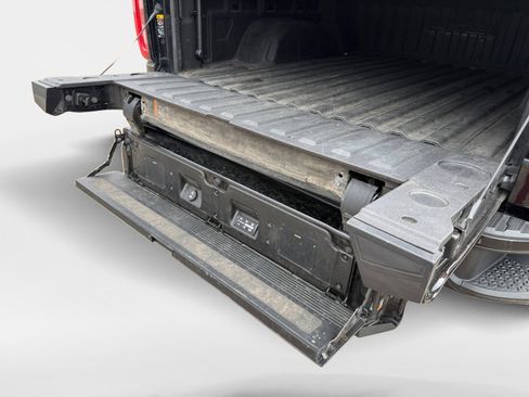 Used 2022 GMC Sierra 1500 AT4 w/ AT4 Premium Package image 23