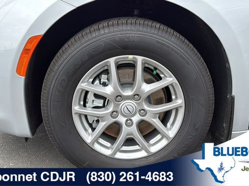 New 2026 Chrysler Voyager LX FWD image 27