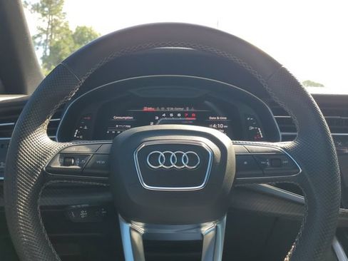 Used 2025 Audi SQ8 Premium Plus AWD/4WD image 27