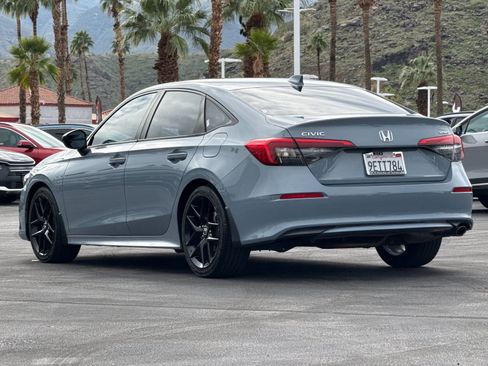 Used 2023 Honda Civic Sport image 5