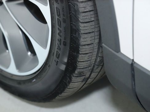 Certified 2023 Lincoln Nautilus Reserve w/ Luxury Package image 38