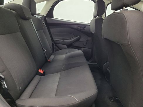 Used 2018 Ford Focus S FWD image 19