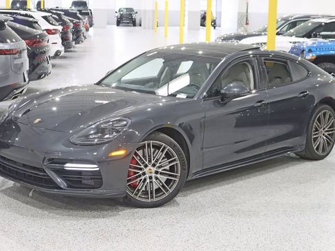 Used 2018 Porsche Panamera Turbo image 7
