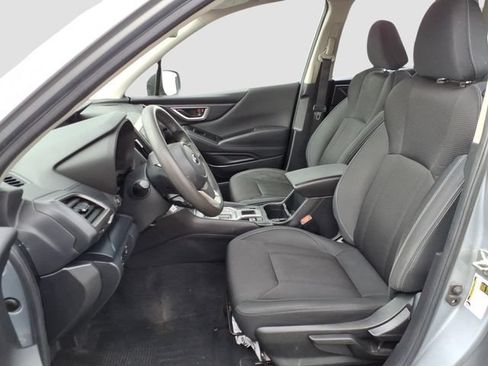 Used 2021 Subaru Forester AWD/4WD image 8