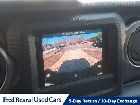 Used 2023 Jeep Gladiator Sport AWD/4WD image 18