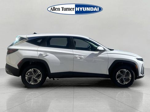 New 2026 Hyundai Tucson Blue SE AWD/4WD image 9