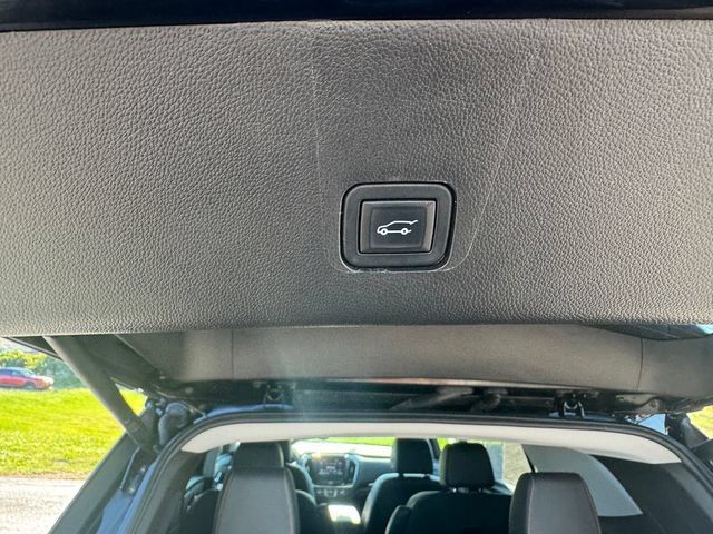 Used 2020 Chevrolet Traverse RS w/ LPO, Floor Liner Package AWD/4WD image 19
