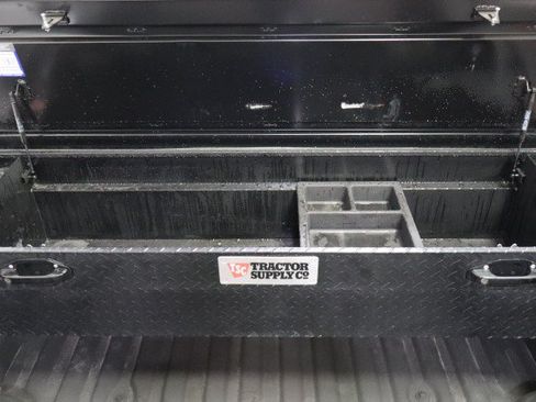 Used 2017 Ford F250 Lariat w/ Chrome Package AWD/4WD image 34