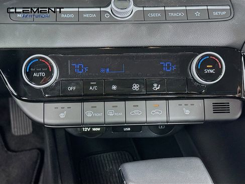 New 2025 Hyundai Elantra SEL image 18