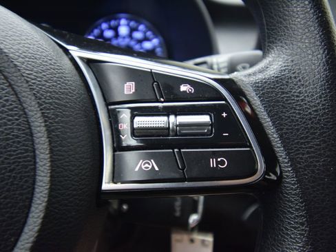 Used 2023 Kia Forte LXS w/ LXS Technology Package FWD image 31